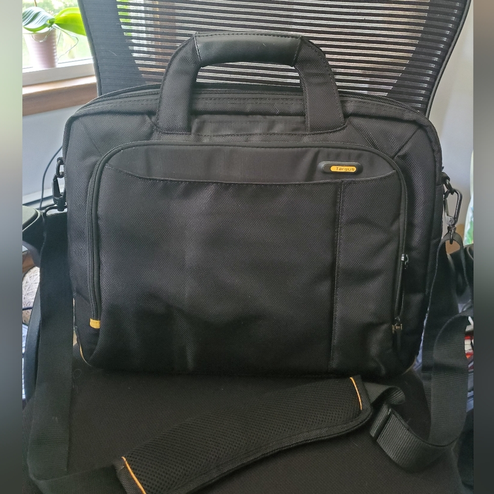 Targus Laptop Bag